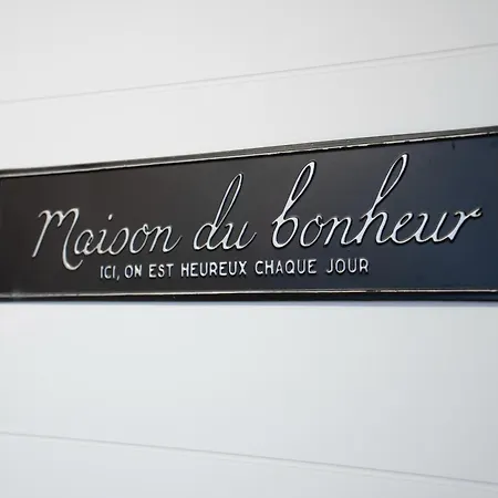 Logement Privatif Avec Jaccuzi, Sauna, Atdream Apartman *