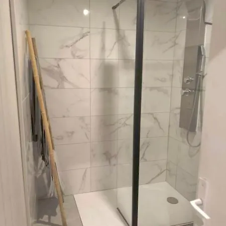 Logement Privatif Avec Jaccuzi, Sauna, Atdream Apartman